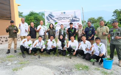 Aksi Hijau untuk Bumi, CPNS Kementerian Kehutanan di TN Lore Lindu Tanam 60 Bibit Nantu